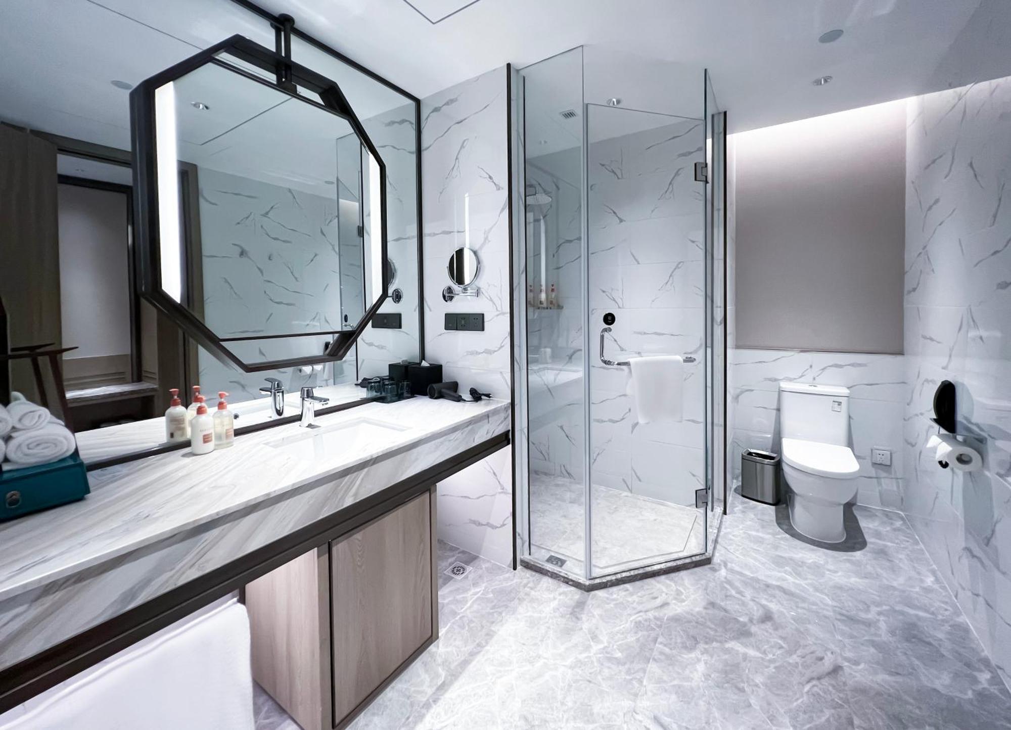 Crowne Plaza Hangzhou Linping By Ihg Екстер'єр фото