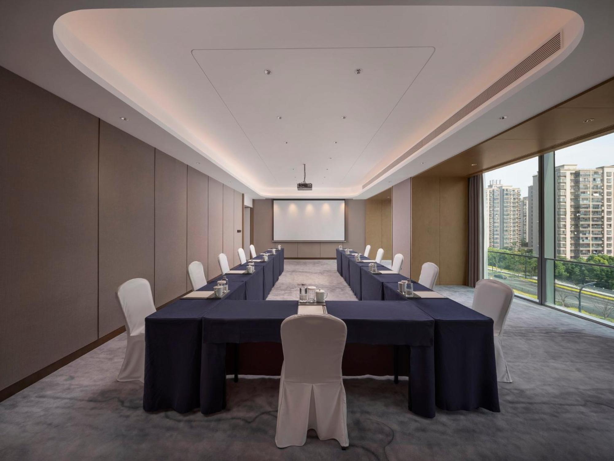 Crowne Plaza Hangzhou Linping By Ihg Екстер'єр фото